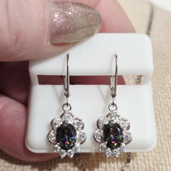 Elegant Silver and Mystic Topaz Jewelry Set - Picture 2 of 3
